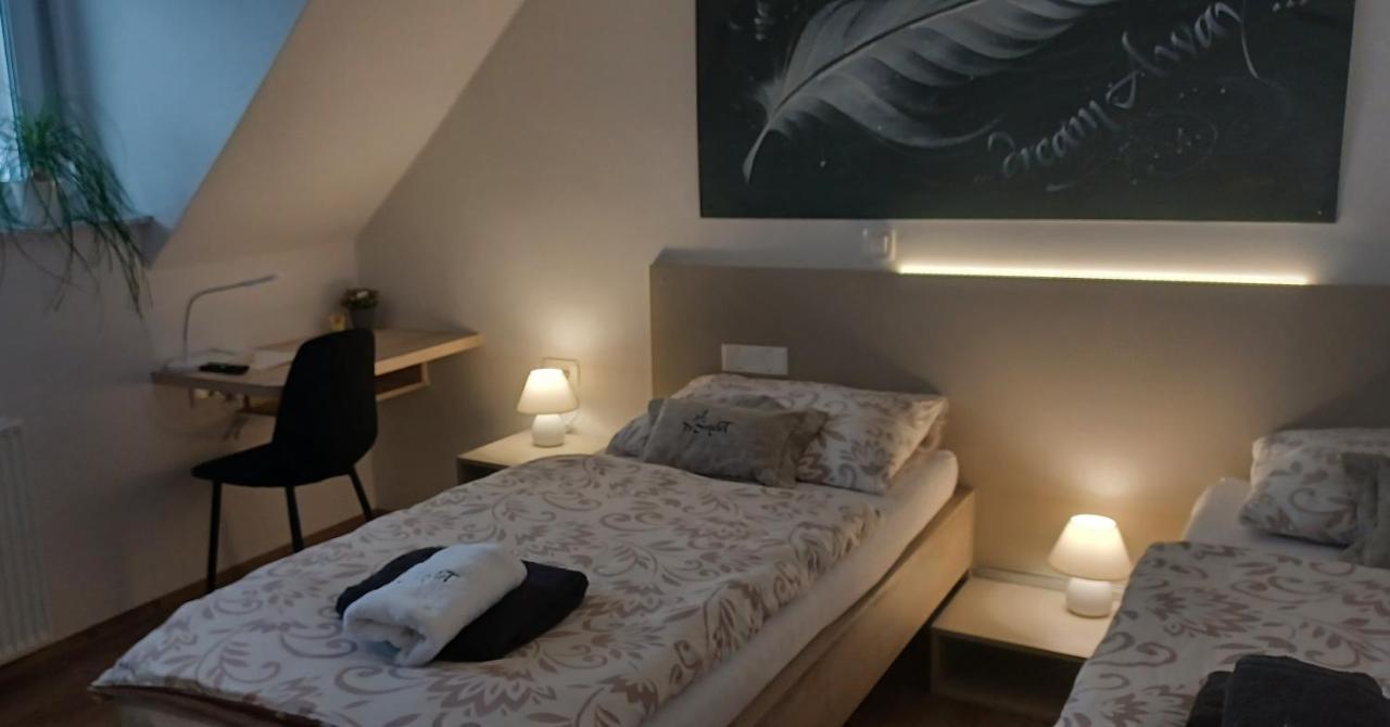 Apartmaji Pr Smolet Skofja Loka Exterior photo